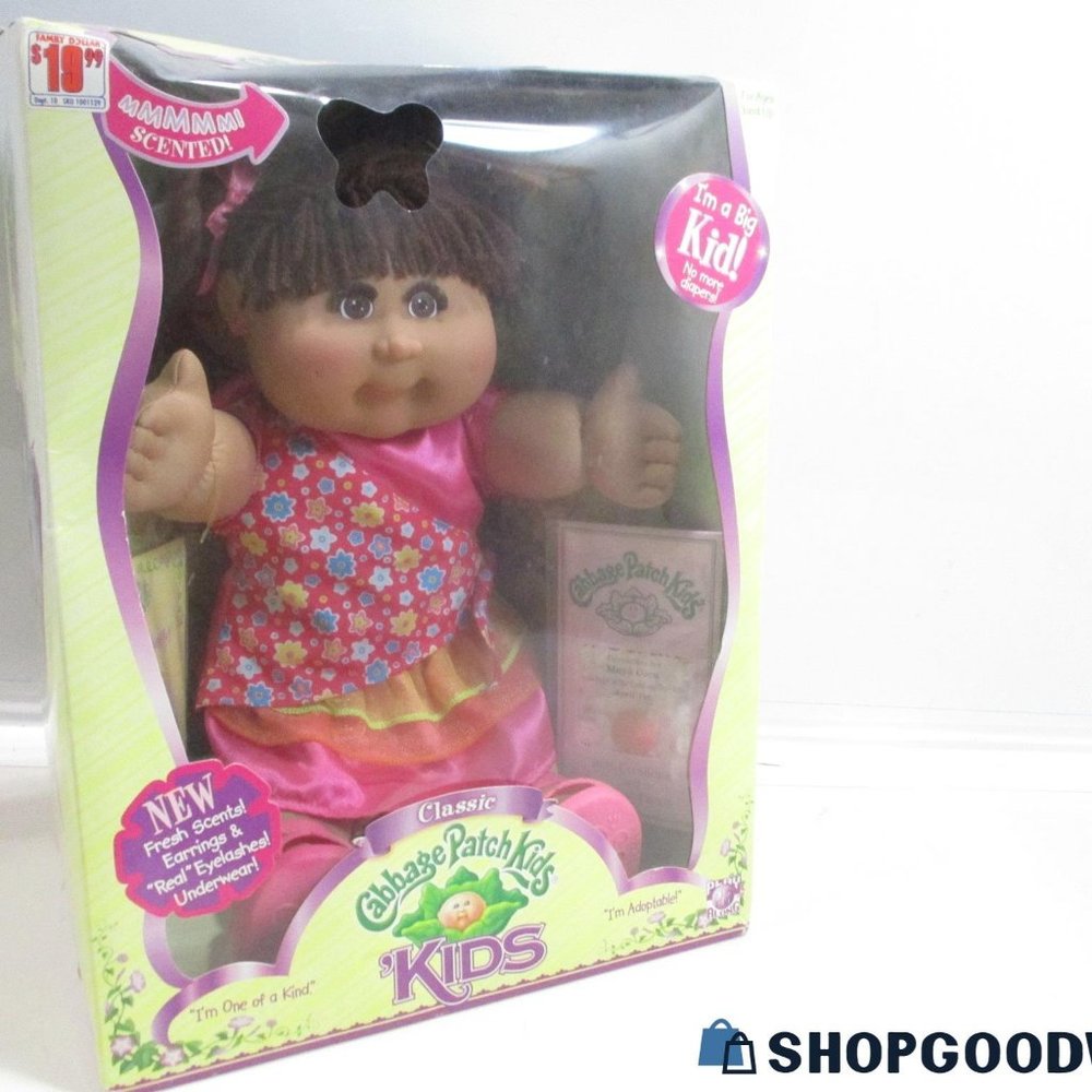 Classic Cabbage Patch Kids Scented Doll Maya Cora with Box